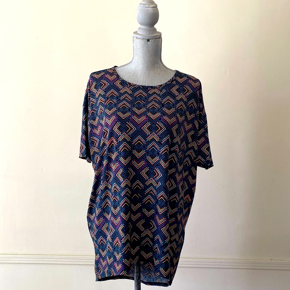 LuLaRoe “IRMA” HIGH-LOW TUNIC OVERSIZED TOP SIZE EXTRA EXTRA SMALL 🌟NWT🌟